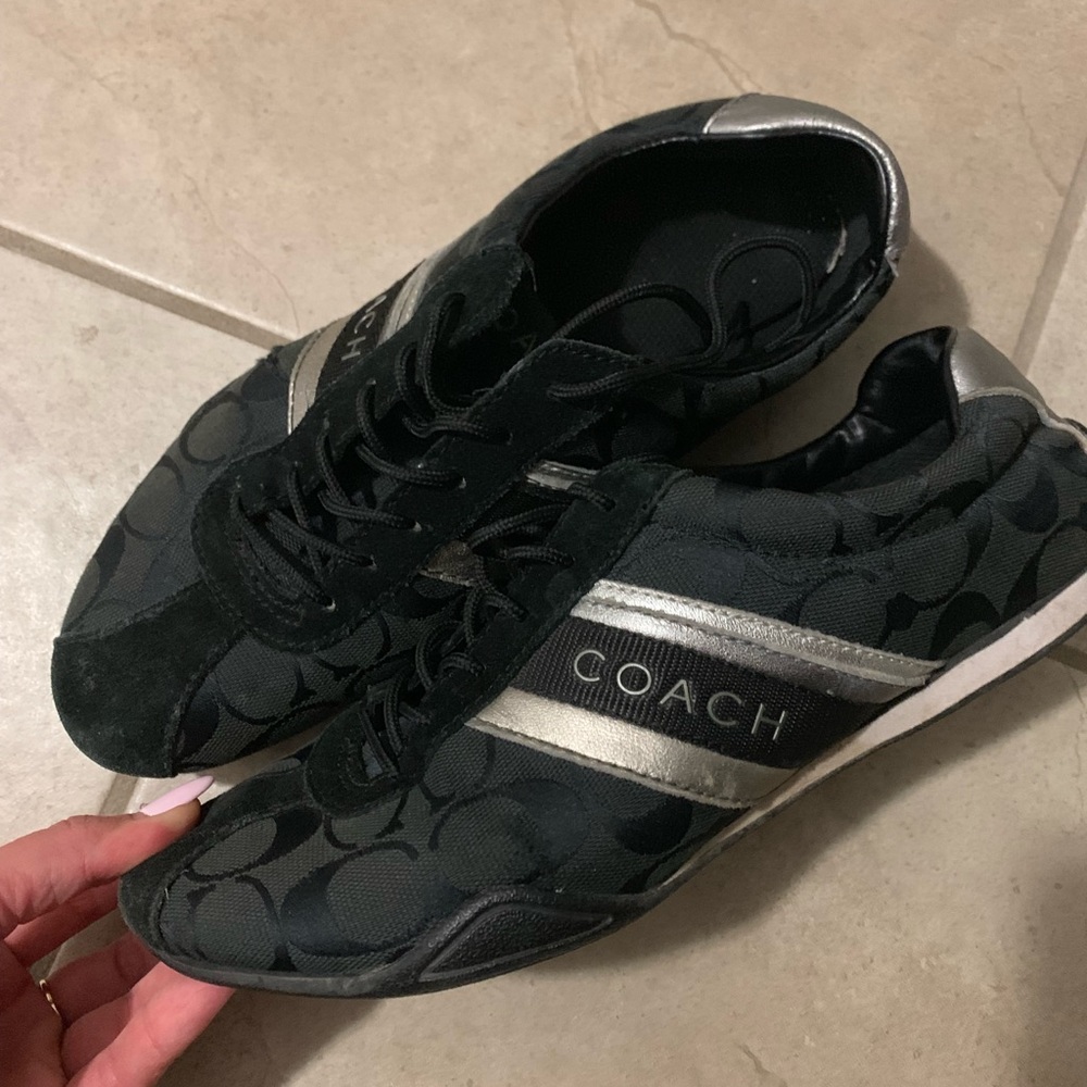 Coach sneaker size 38.5